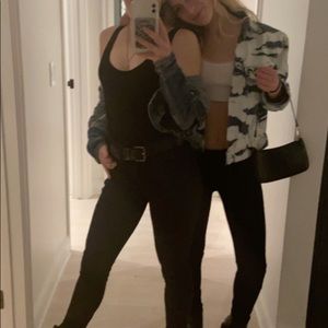 Meet your Posher, Kira